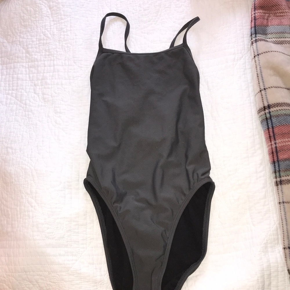 JOLYN PRACTICE SUIT!